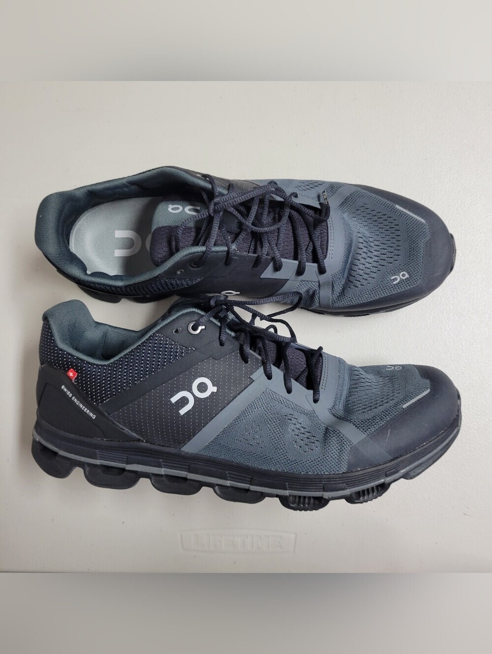 On Running Cloudace Running Shoes Men's Size 13. - Picture 4 of 11